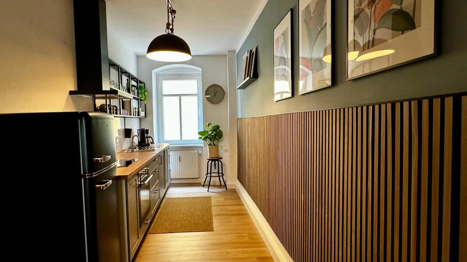 Noy'Z In Der Belebten Neustadt Dresden 0*,